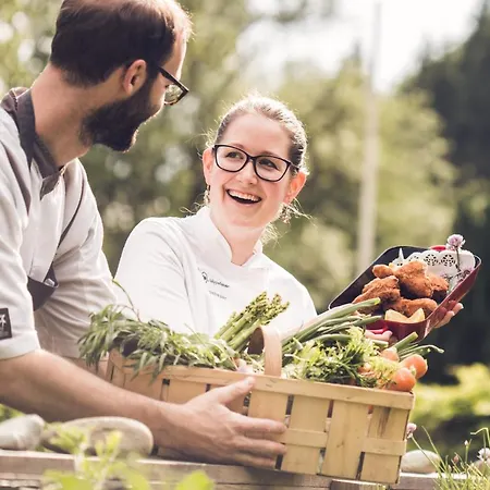 Neugebauer Отель Lollinggraben