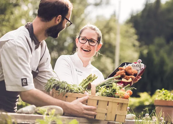 Neugebauer Отель Lollinggraben